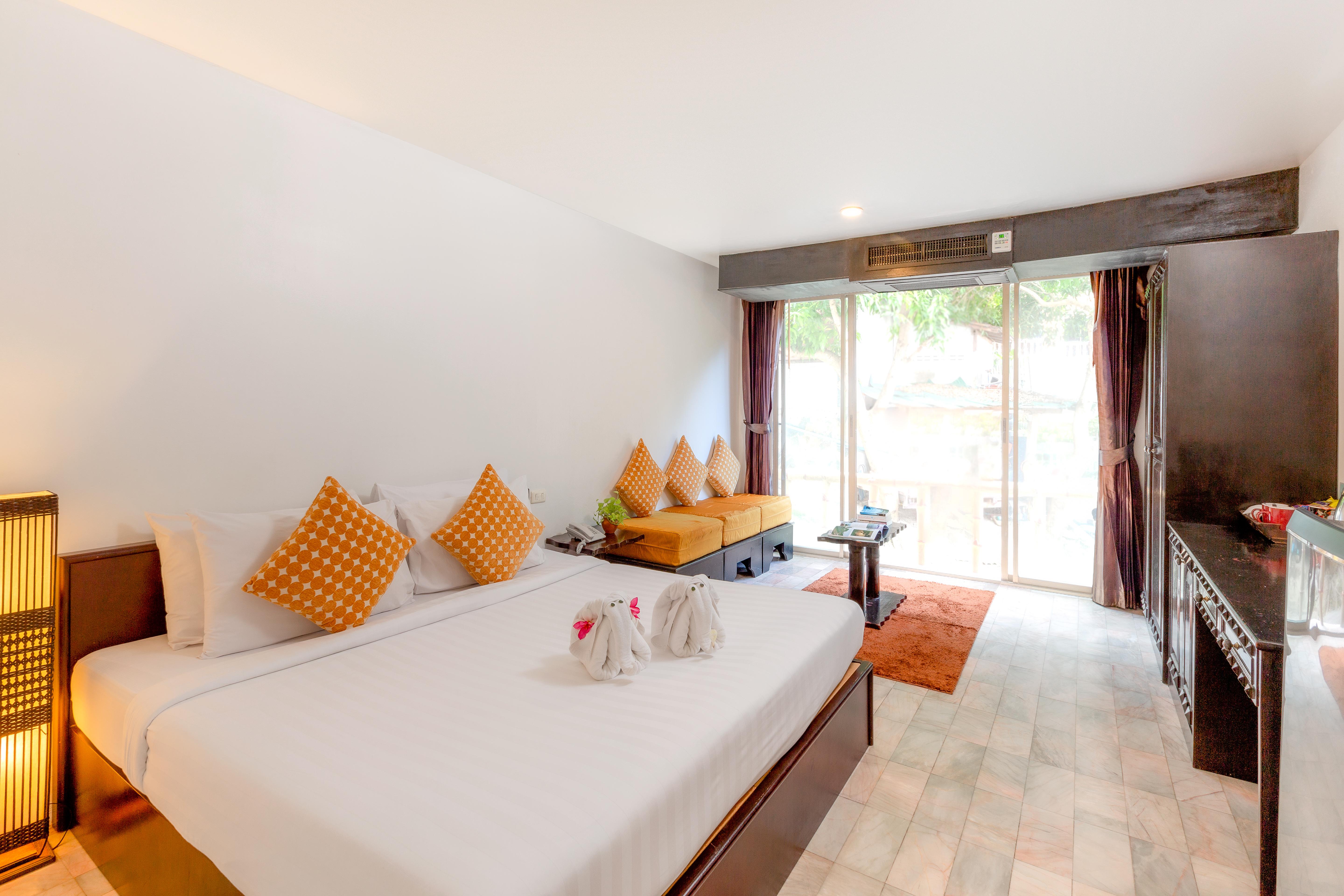 Club Bamboo Boutique Patong Beach Resort מראה חיצוני תמונה
