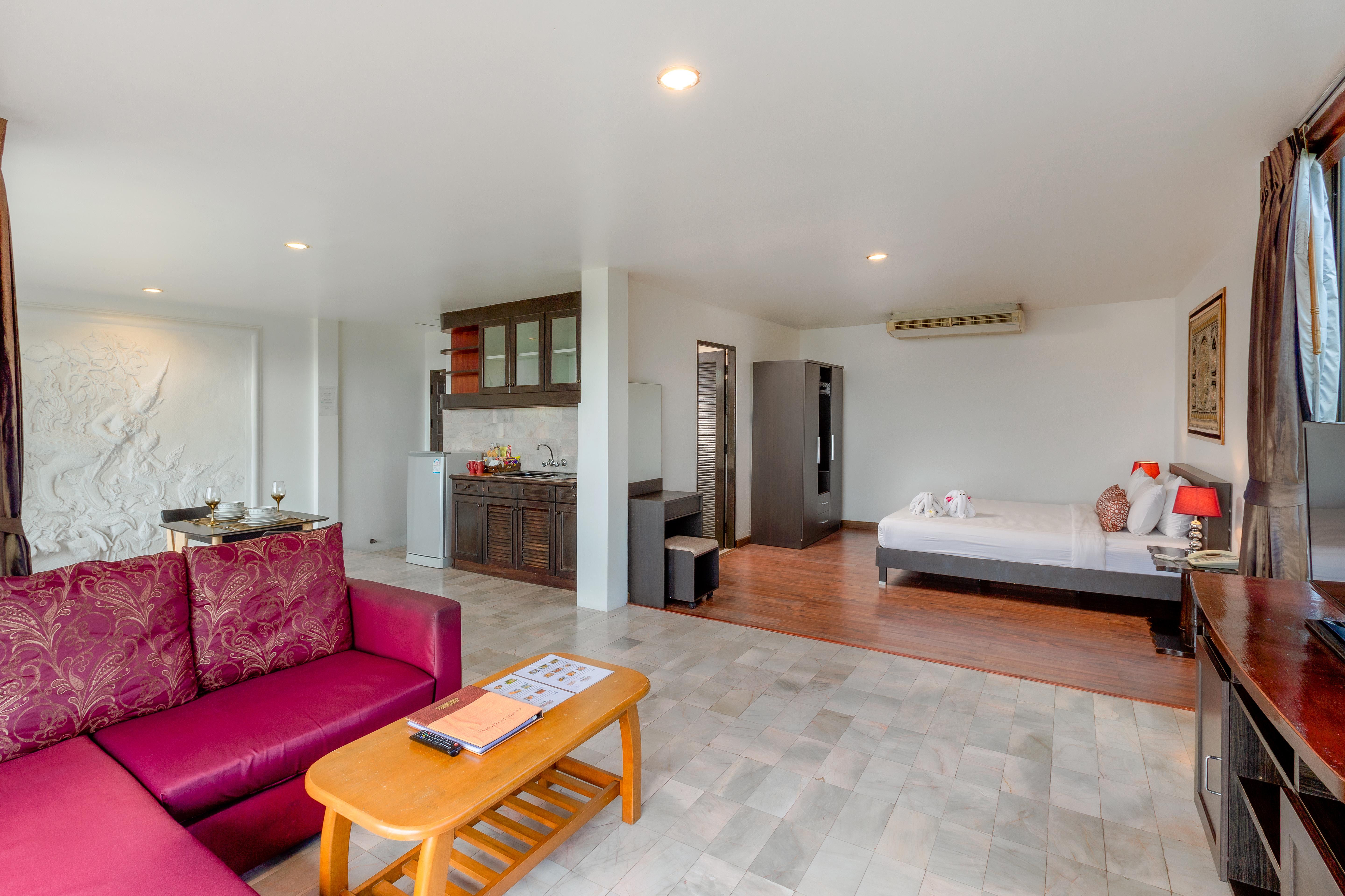 Club Bamboo Boutique Patong Beach Resort מראה חיצוני תמונה