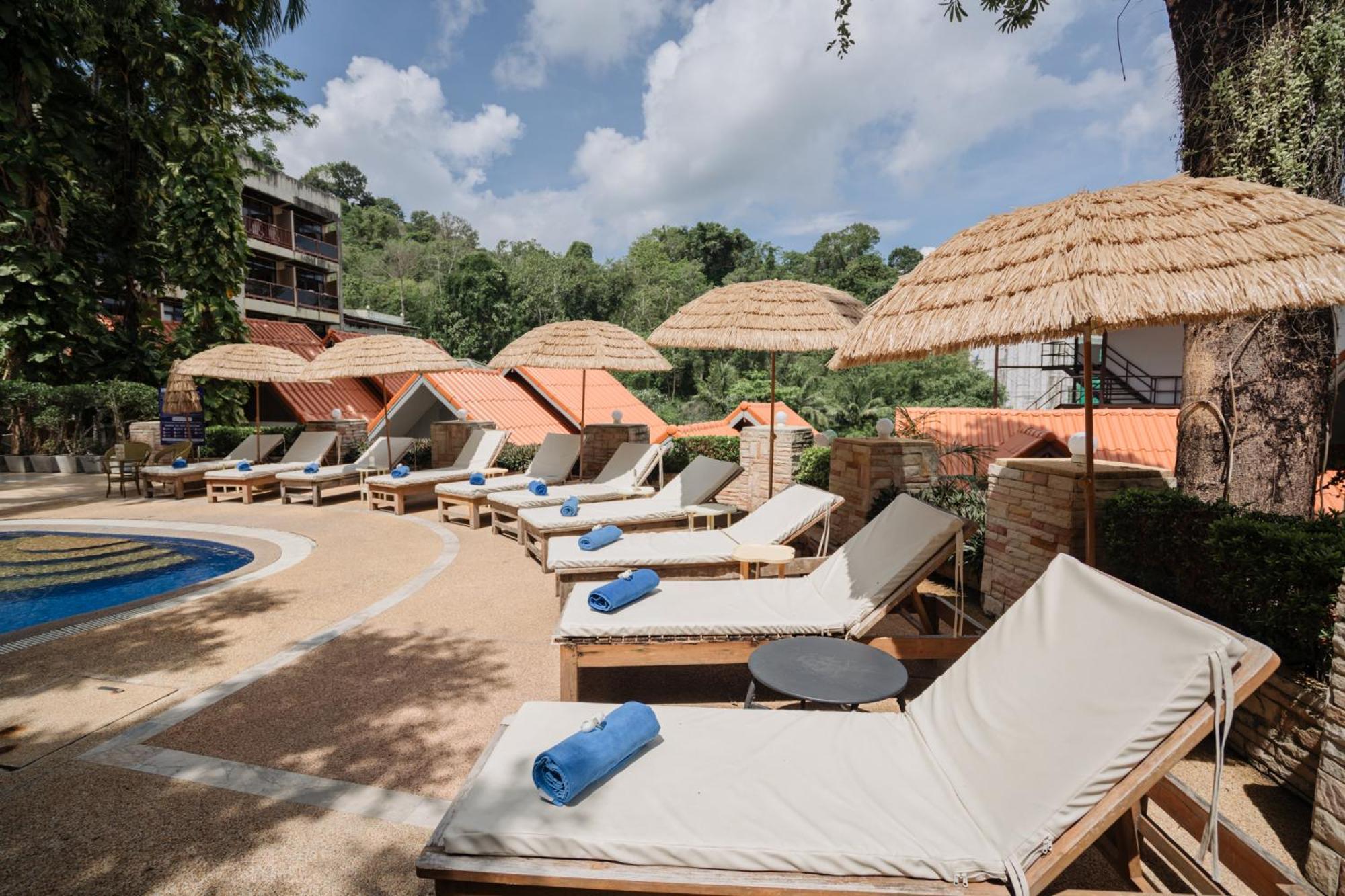 Club Bamboo Boutique Patong Beach Resort מראה חיצוני תמונה