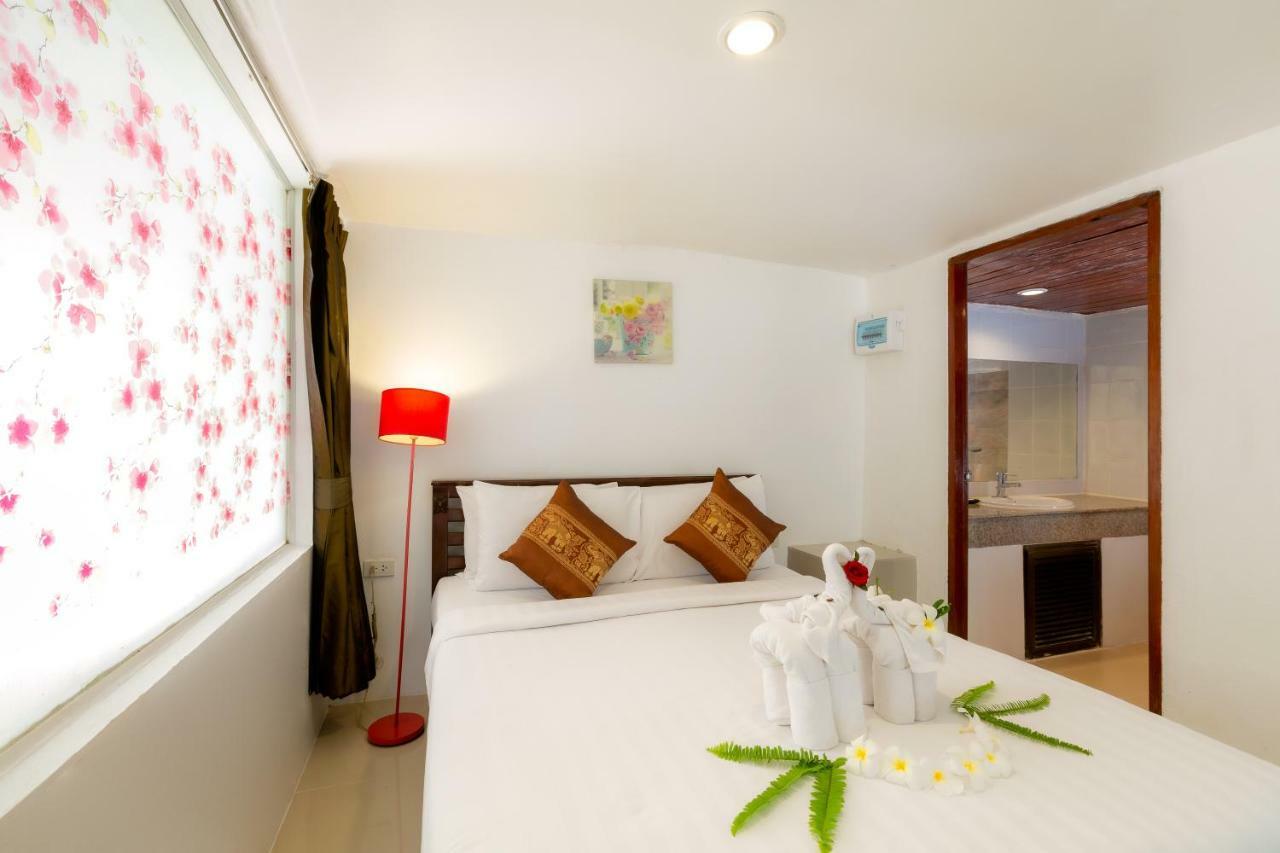 Club Bamboo Boutique Patong Beach Resort מראה חיצוני תמונה